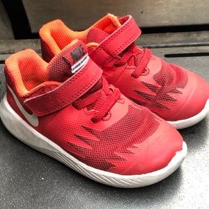 Nike Toddlers Boys Girls Star Runner TD Red Shoes